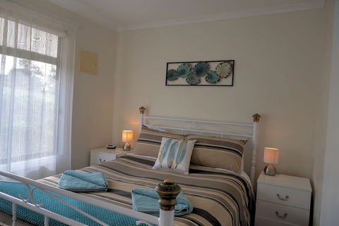 Emu Bay Holiday Homes - Accommodation Port Macquarie 2