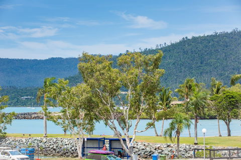 Montipora On The Waterfront - Accommodation Port Macquarie 0