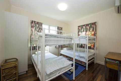 Twin Cottages - Accommodation Port Macquarie 0