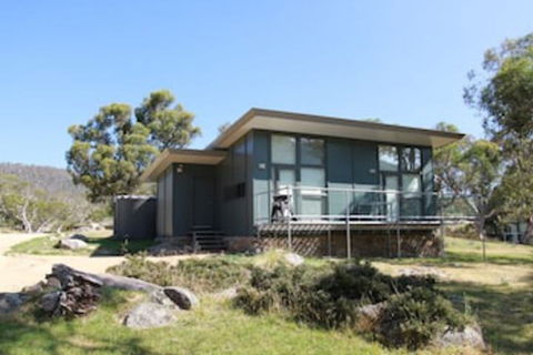 Ecocrackenback 12 'Sustainable Chalet Close To The Slopes.' - Accommodation Port Macquarie 0