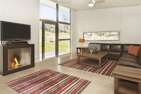 Ecocrackenback 12 'Sustainable Chalet Close To The Slopes.' - Accommodation Port Macquarie 3