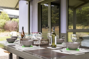 Kickenback Chalet - Contemporary Chalet In The Heart Of Crackenback - Accommodation Port Macquarie 2