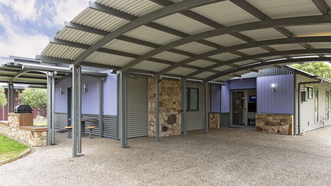 Kickenback Chalet - Contemporary Chalet In The Heart Of Crackenback - Accommodation Port Macquarie 0