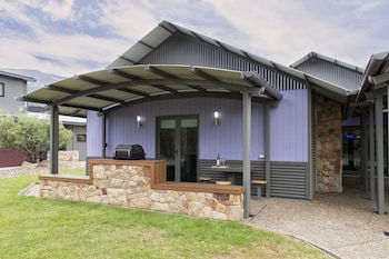 Kickenback Studio - Contemporary Accommodation In The Heart Of Crackenback - Accommodation Port Macquarie 0
