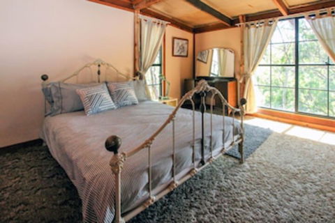 Shady Creek Eco Cabin - Accommodation Port Macquarie 0