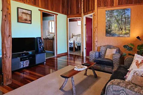 Shady Creek Eco Cabin - Accommodation Port Macquarie 4
