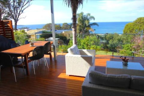 Pambula Family Beach House - Accommodation Port Macquarie 6
