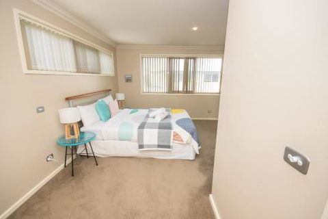 The Pitch - Accommodation Port Macquarie 4