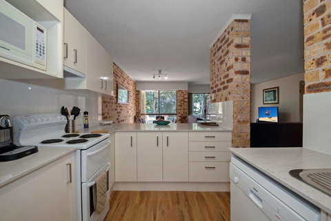Bay Parklands Unit 44 / 2 Gowrie Avenue - Accommodation Port Macquarie 1