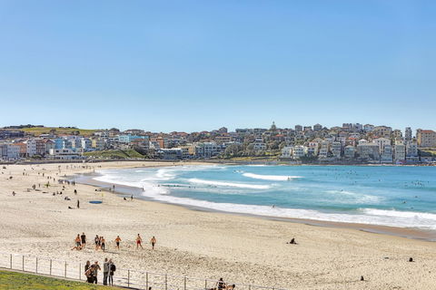 4 BR Apartment Short Walk To Bondi Beach - Accommodation Port Macquarie 3