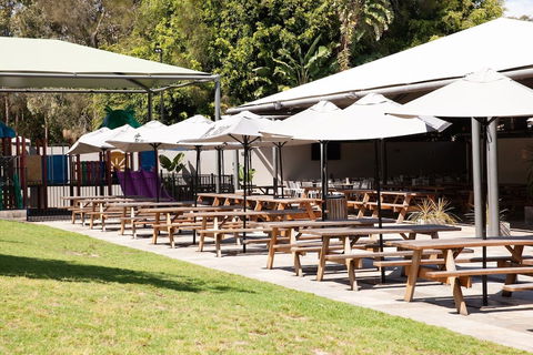 Bateau Bay Hotel - Accommodation Port Macquarie 2