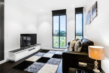 ESTHER, 2BDR South Yarra Apartment - Accommodation Port Macquarie 0