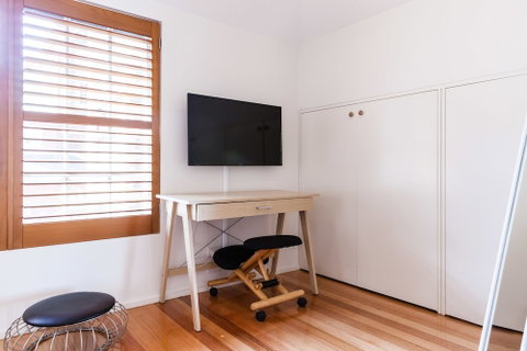 VERA, 1BDR South Melbourne Apartment - Accommodation Port Macquarie 2