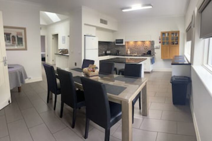 Dennington VIC Accommodation Port Macquarie