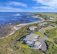 HEARNS BEACHSIDE VILLA 1 - Accommodation Port Macquarie