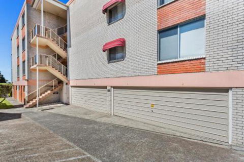 2 BEDROOM APARTMENT LAMAN LODGE UNIT 2 - Accommodation Port Macquarie 5