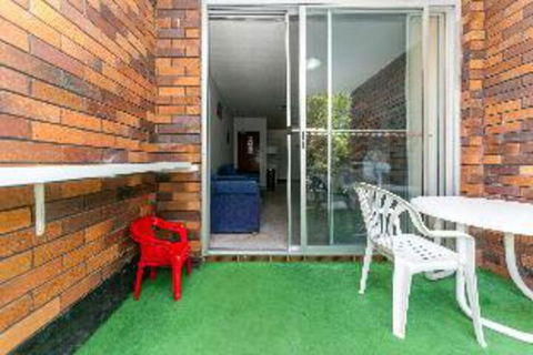 2 Bedroom Apartment Gretel Lodge Unit 4 - Accommodation Port Macquarie 2