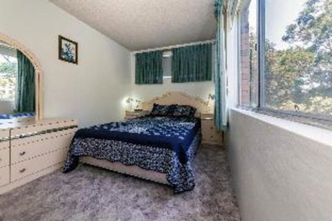 2 Bedroom Apartment Gretel Lodge Unit 4 - Accommodation Port Macquarie 3