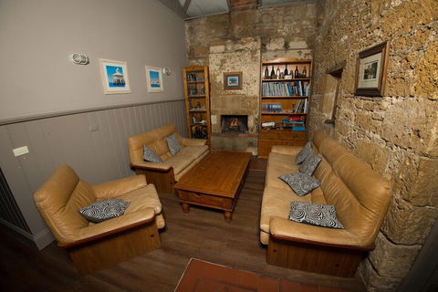 Cobb & Co Lodge - Accommodation Port Macquarie 7