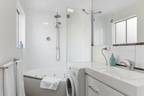 Trinity Hill Apartments - Accommodation Port Macquarie 5