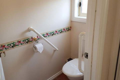Cobram Cottage - Accommodation Port Macquarie 3