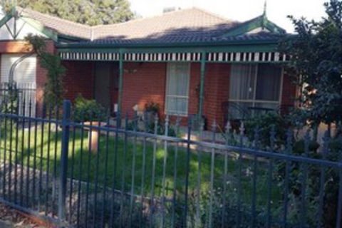 Cobram Cottage - Accommodation Port Macquarie 2