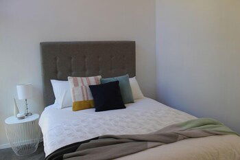 Panorama Views - Bright - Accommodation Port Macquarie 2