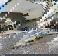 Bright Delight - Modern Luxury - Accommodation Port Macquarie