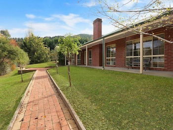 Alpine Mist - Spacious 5 Bedroom Home - Accommodation Port Macquarie 1