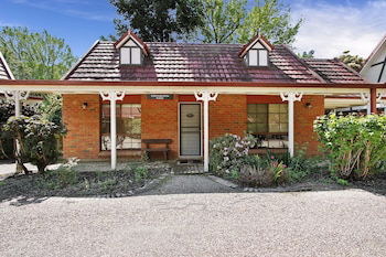 Kookaburra's Nook - Pet Friendly With Pool - Accommodation Port Macquarie 0