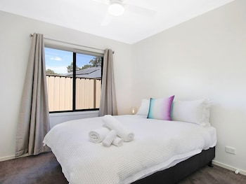 Alpine Knights Stylish Luxury - Accommodation Port Macquarie 4