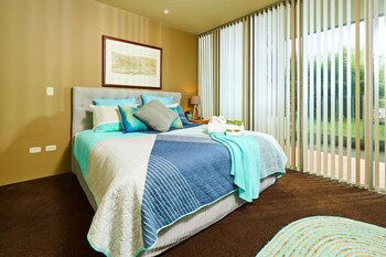 No.6 - Luxury Private Haven In The Heart Of Bright - Accommodation Port Macquarie 3