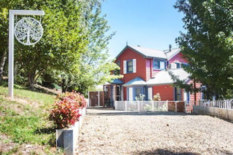 Artee House - A Bright Escape - Accommodation Port Macquarie 1