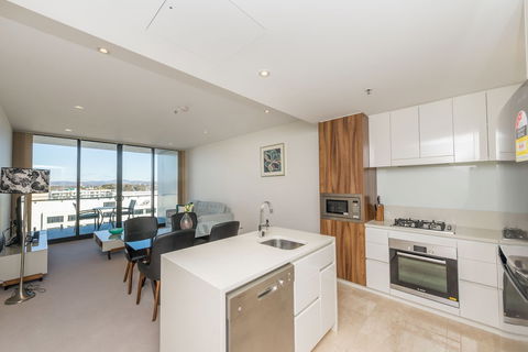 Accommodate Canberra - Manhattan - Accommodation Port Macquarie 5