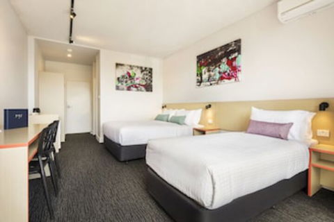 Nightcap At Waltzing Matilda Hotel - Accommodation Port Macquarie 0