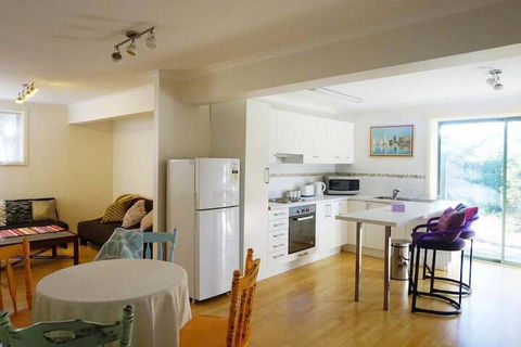 Moon House - Accommodation Port Macquarie 7
