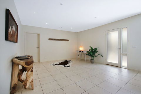 Trailblazer - Indulgent Adventure - Accommodation Port Macquarie 2