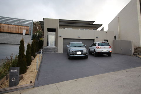 Sunny Sandy Bay Apartment - Accommodation Port Macquarie 5