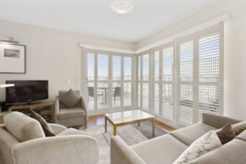 RESORT On The BEACH 4302 - Accommodation Port Macquarie 0