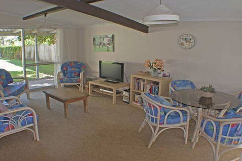 Fingal Beach Shack - Accommodation Port Macquarie 2