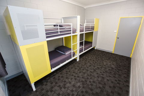 Mad Monkey Backpackers Village - Accommodation Port Macquarie 5