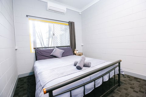 Mad Monkey Backpackers Village - Accommodation Port Macquarie 6