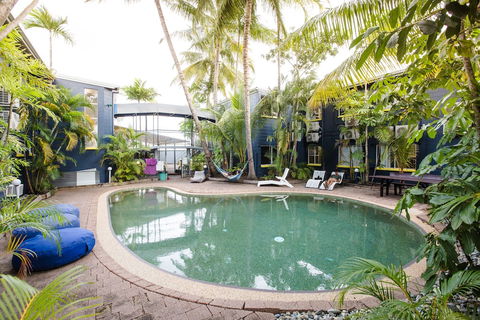Mad Monkey Backpackers Village - Accommodation Port Macquarie 1