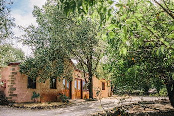 Terroir Auburn - Accommodation Port Macquarie 6