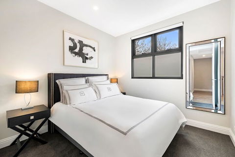 Manhattan Apartments - Caulfield North - Accommodation Port Macquarie 3