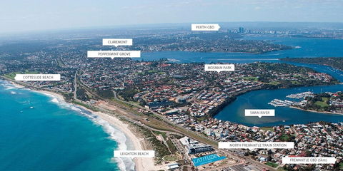 River Front Architect Villa - Accommodation Port Macquarie 0