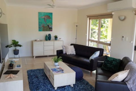 Beach House On Begley - Airlie Beach - Accommodation Port Macquarie 0