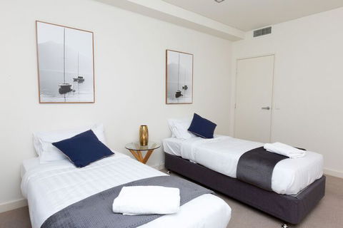 4 Bedroom Luxury City Penthouse Apartment - Accommodation Port Macquarie 5