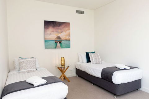 4 Bedroom Luxury City Penthouse Apartment - Accommodation Port Macquarie 4