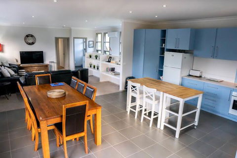 Dreaming Of The Buckland - Accommodation Port Macquarie 3